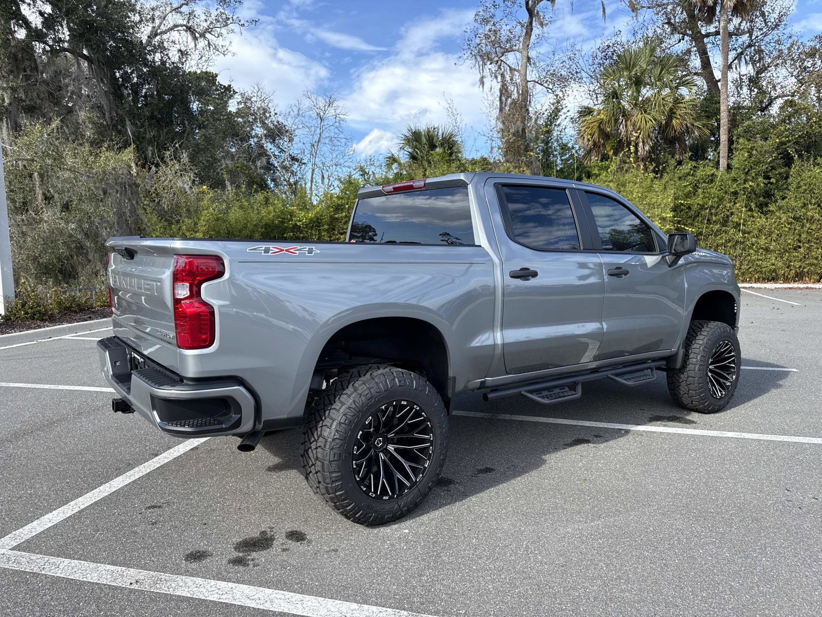 New 2025 Chevrolet Silverado 1500 Custom image 3