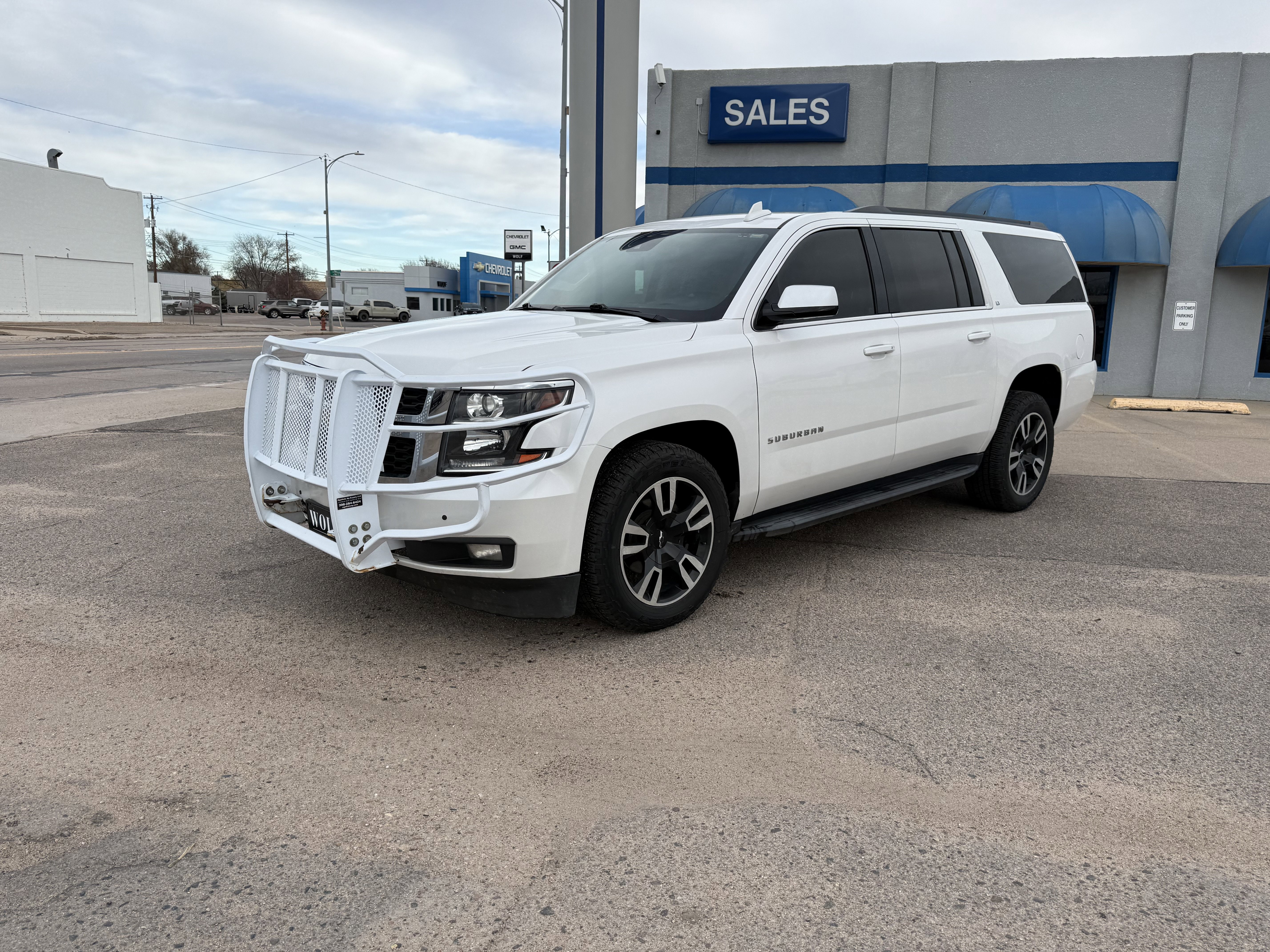Used 2020 Chevrolet Suburban LT w/ Luxury Package