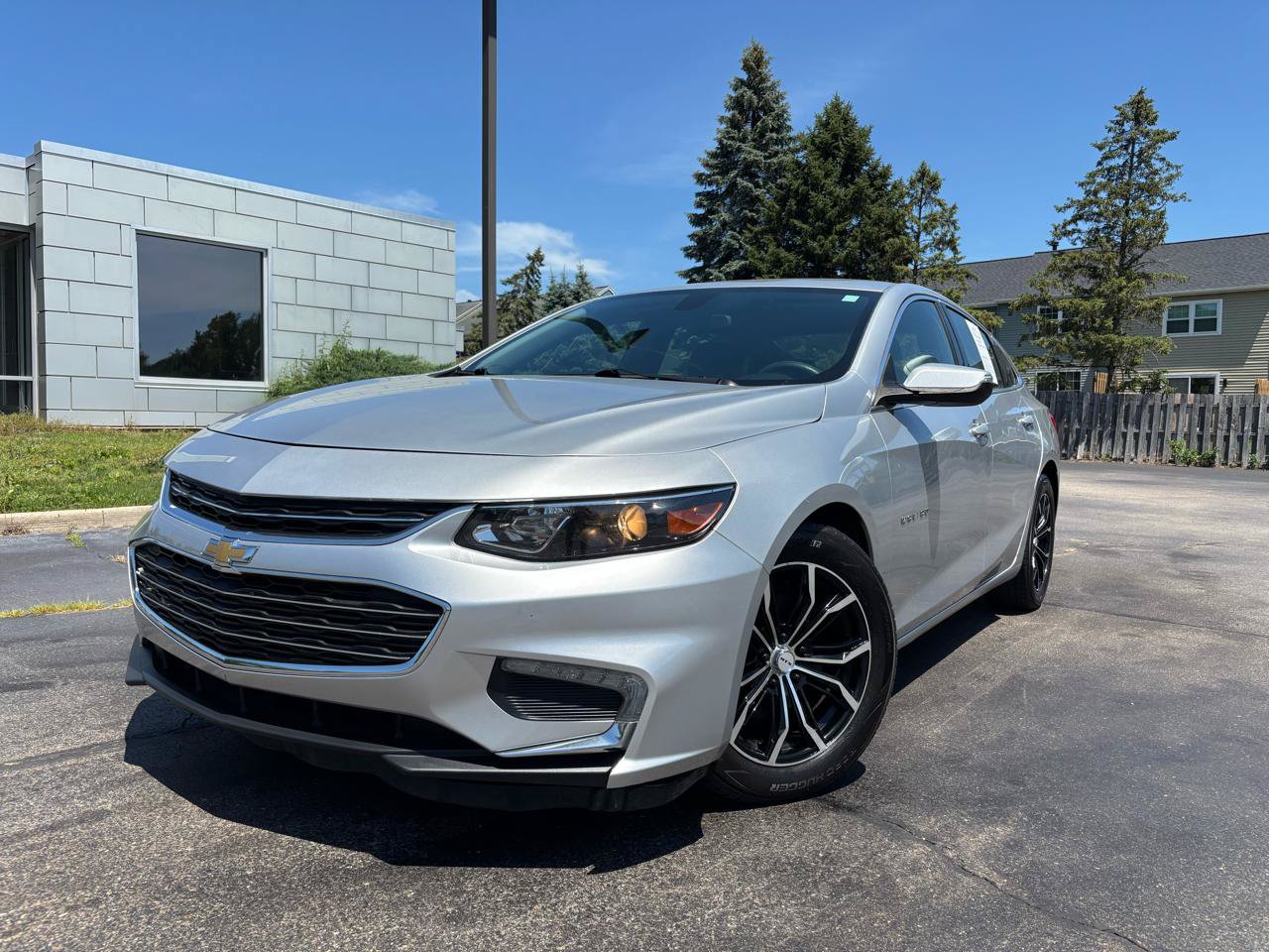Used 2017 Chevrolet Malibu LT