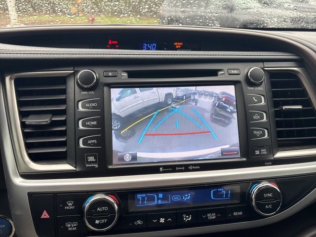 Used 2019 Toyota Highlander Limited Platinum AWD/4WD image 21