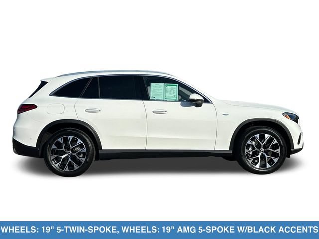 Used 2025 Mercedes-Benz GLC 350e 4MATIC w/ Driver Assistance Package image 4