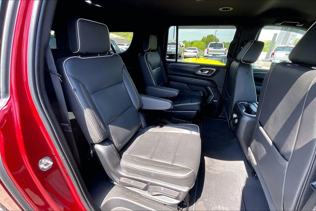 Used 2023 GMC Yukon XL SLT image 27