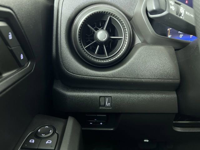 Certified 2023 Chevrolet Colorado Trail Boss w/ Advanced Trailering Package image 18