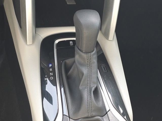 Used 2022 Toyota Corolla Cross L image 12