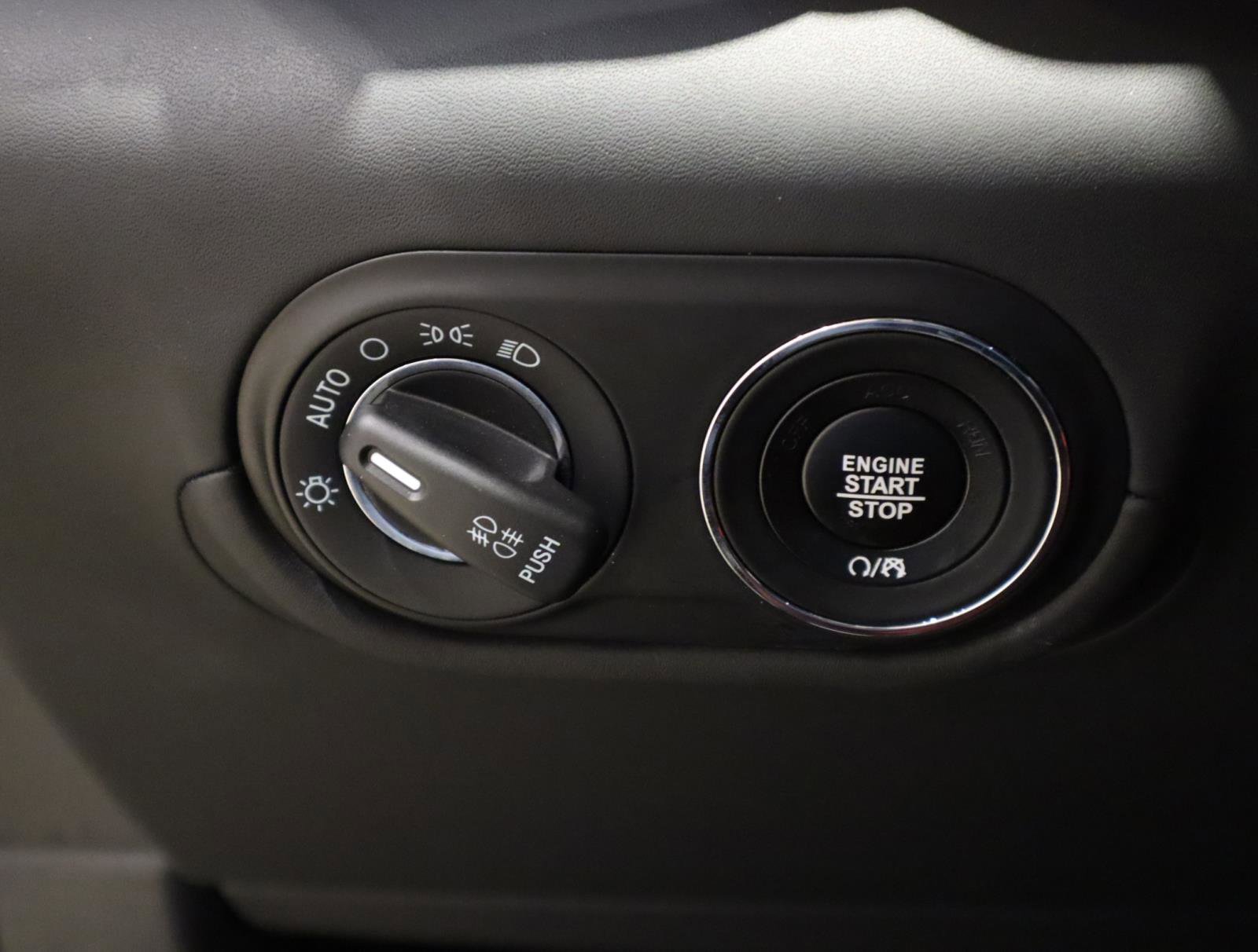 Used 2022 Maserati Levante Modena image 29