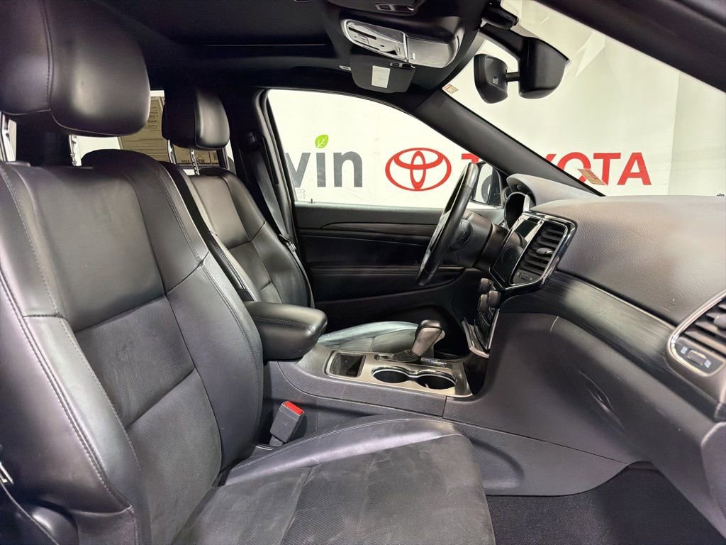Used 2019 Jeep Grand Cherokee Altitude image 12