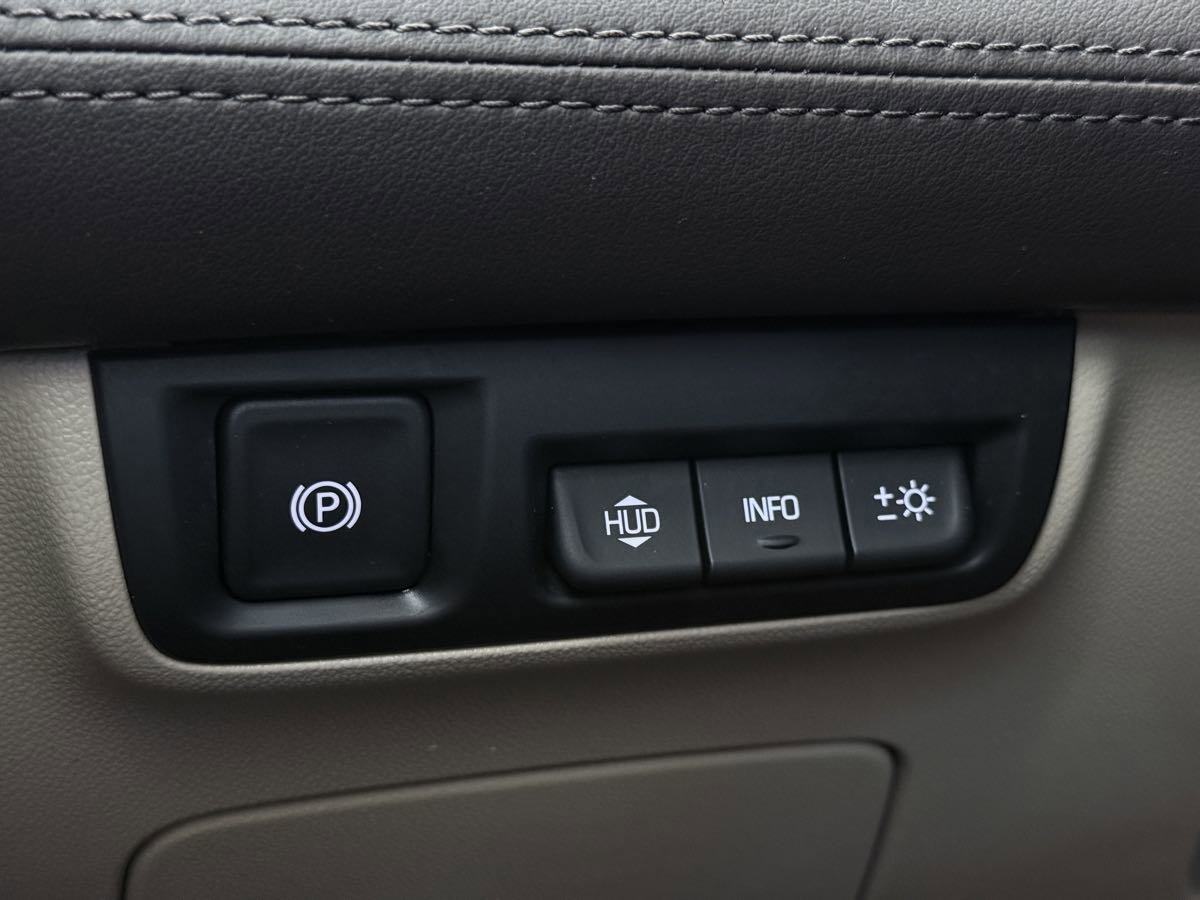 Used 2018 Buick LaCrosse Premium w/ Driver Confidence Package #2 image 41