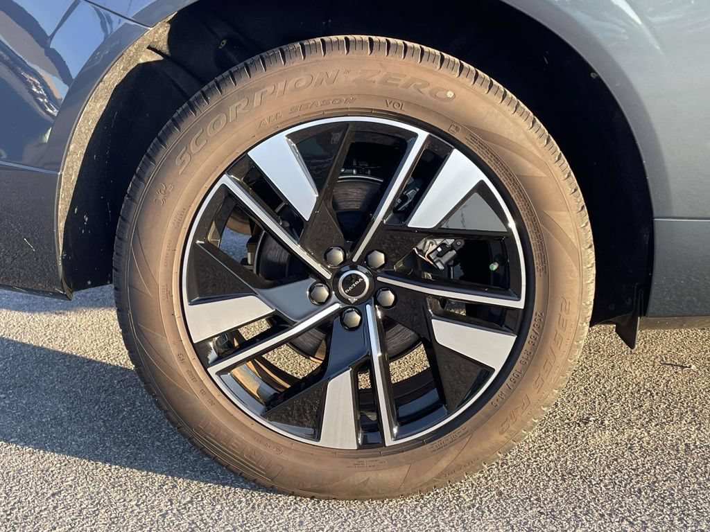 Used 2026 Volvo XC60 B5 Core w/ Climate Package AWD/4WD image 31