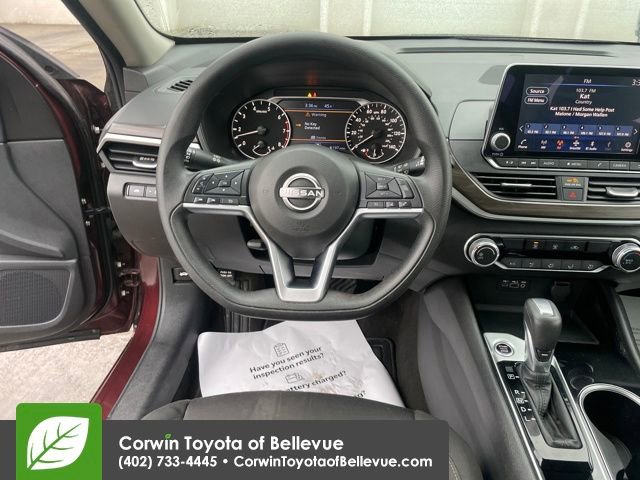 Used 2024 Nissan Altima 2.5 SV image 21