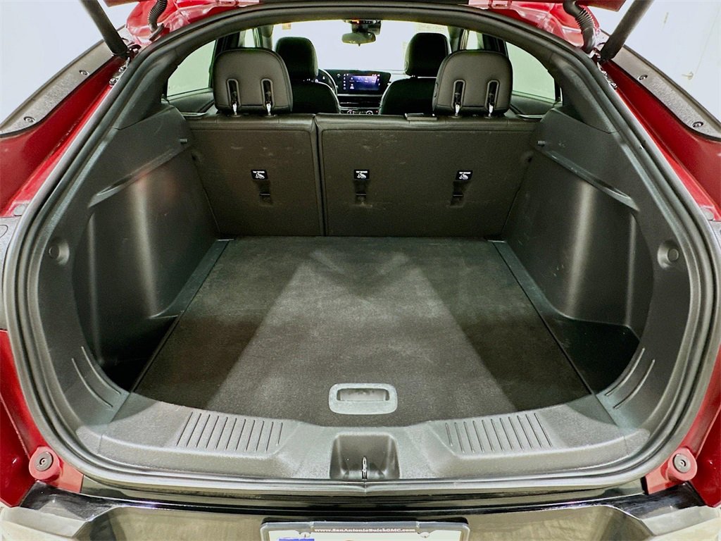 Used 2025 Buick Envista Sport Touring w/ Convenience II Package image 23