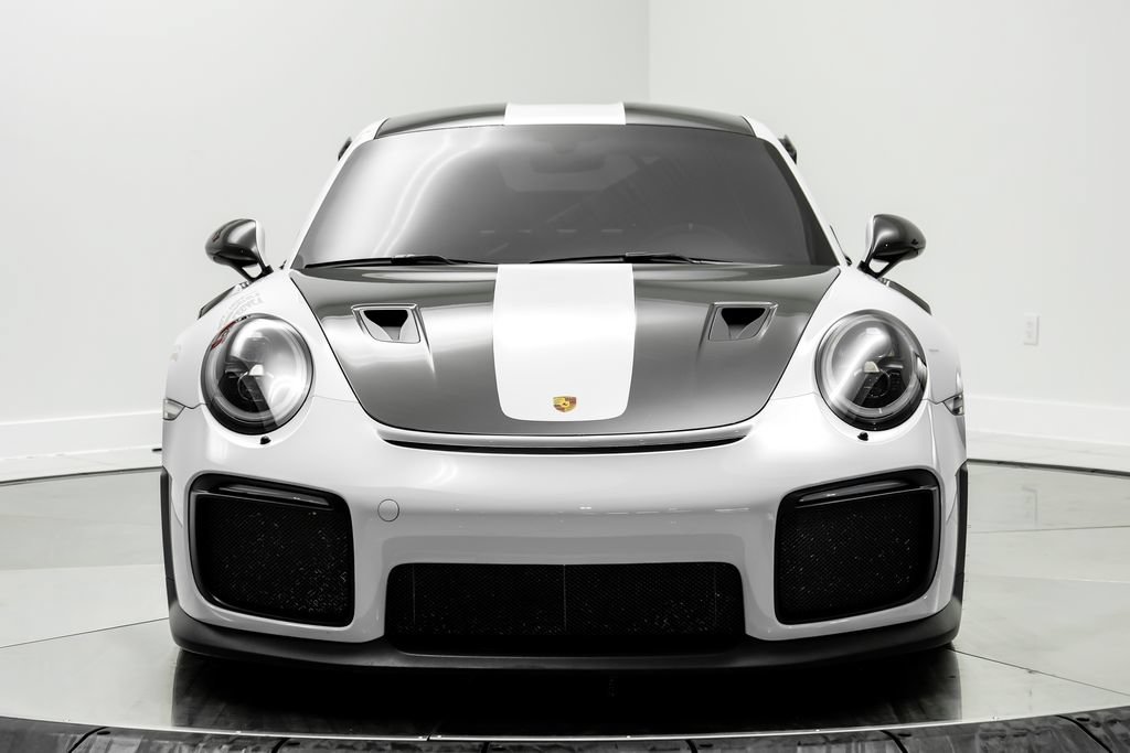 Used 2018 Porsche 911 GT2 RS RWD image 2