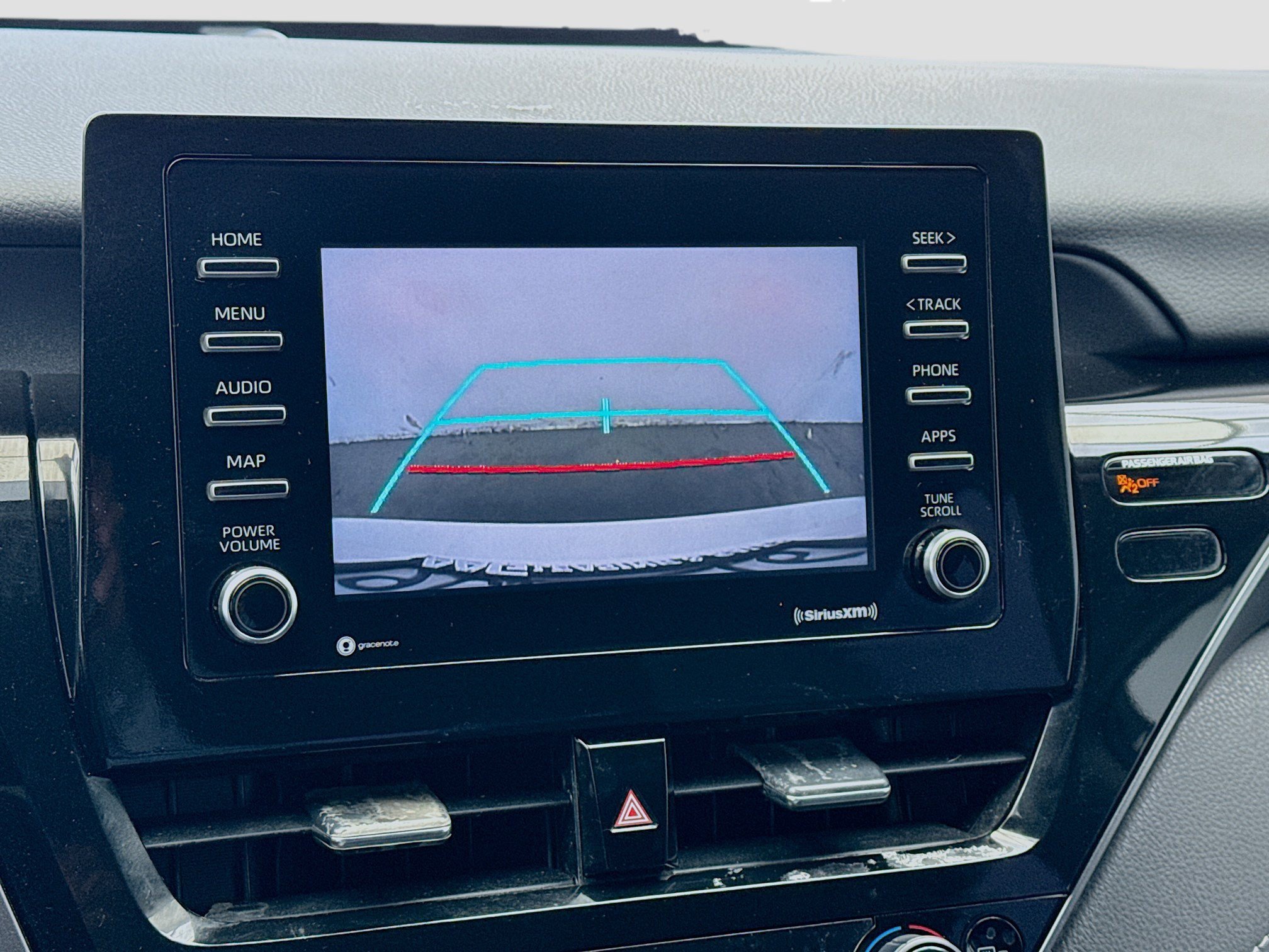 Used 2023 Toyota Camry SE FWD image 10