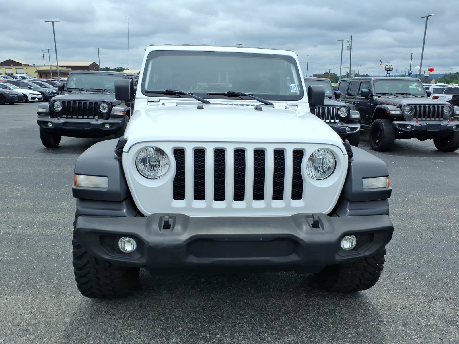 Used 2021 Jeep Wrangler Unlimited Sport AWD/4WD image 2
