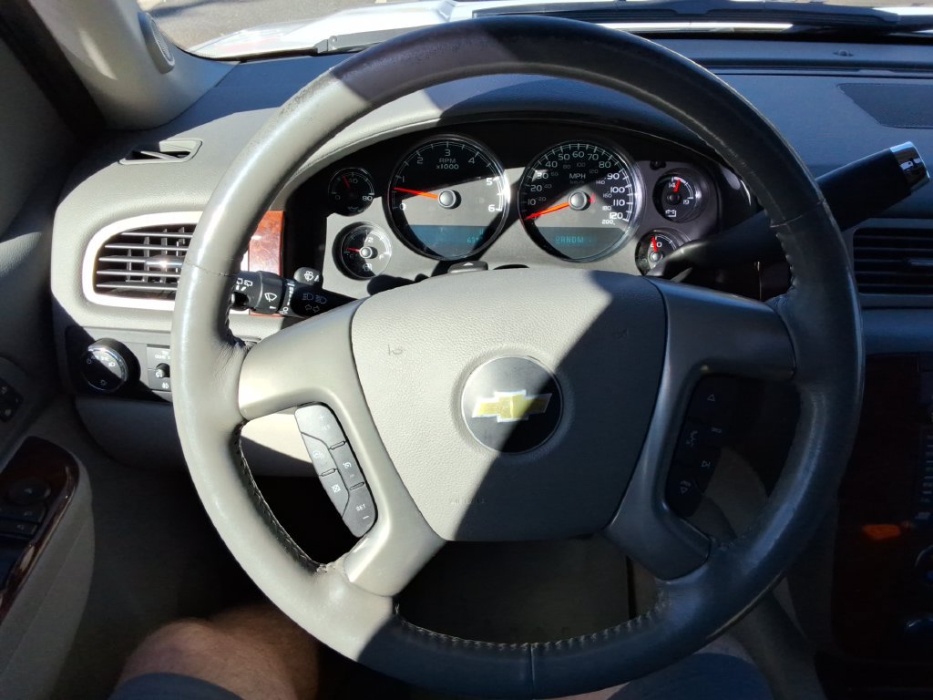 Used 2014 Chevrolet Tahoe LTZ AWD/4WD image 27