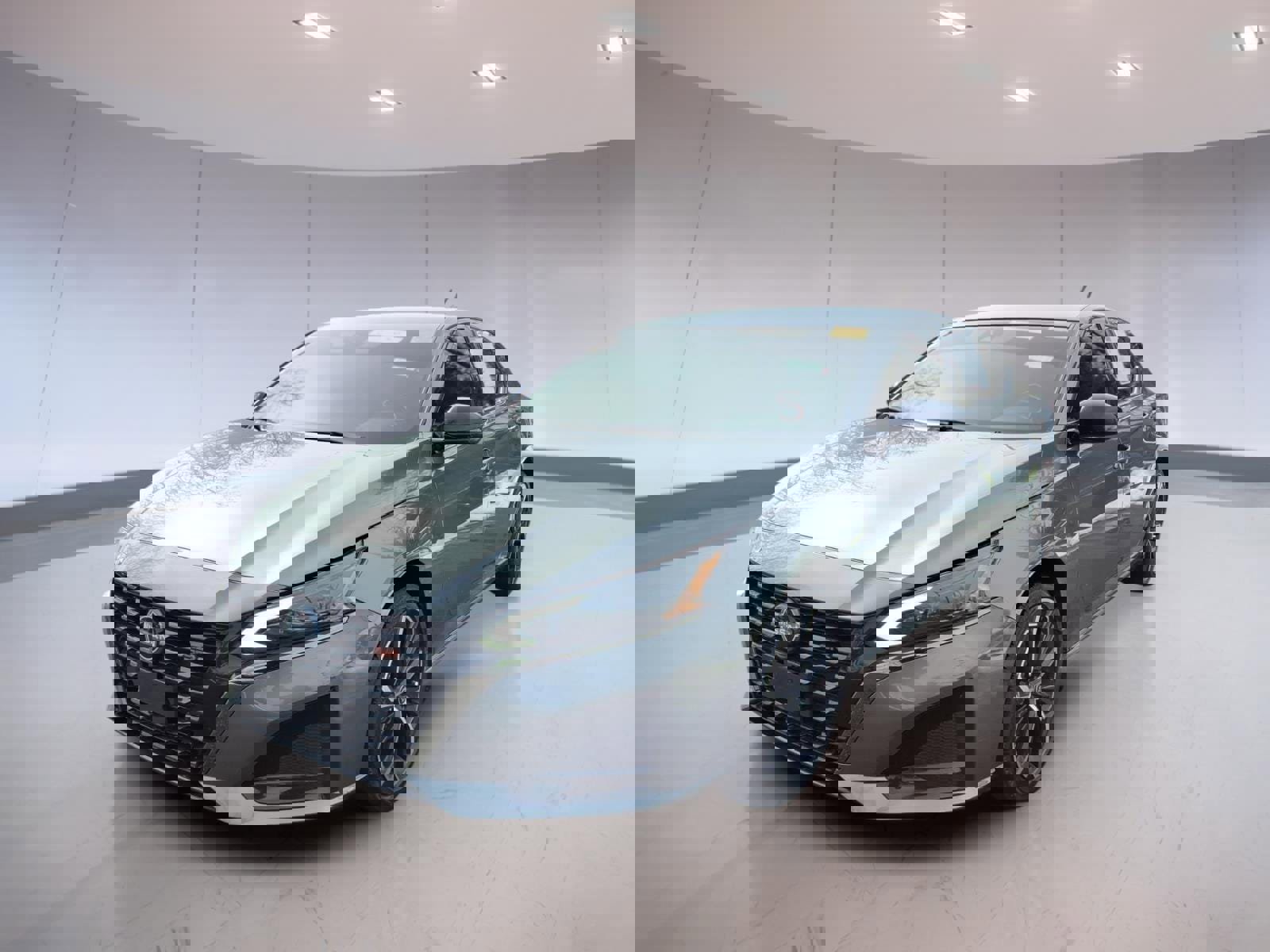 Used 2023 Nissan Altima 2.5 SR image 2