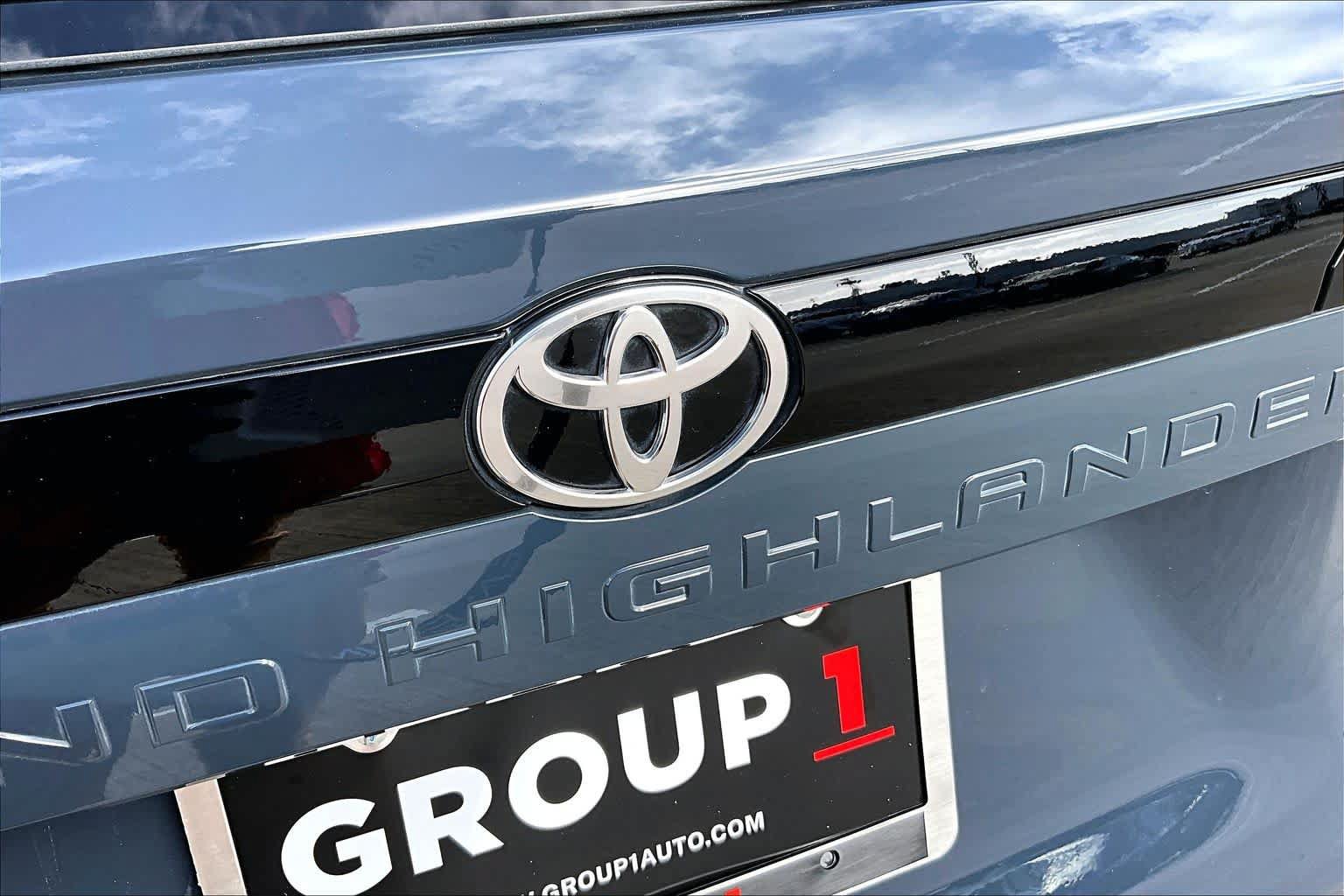 Used 2025 Toyota Grand Highlander AWD image 31