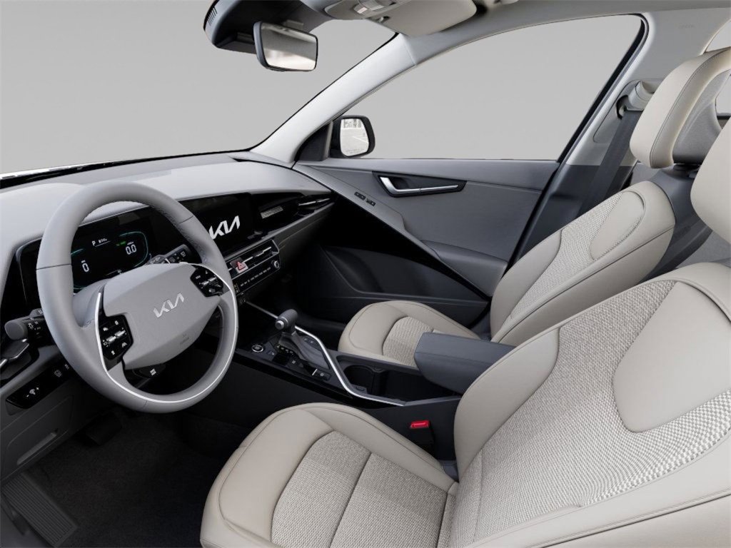 New 2025 Kia Niro EX image 17