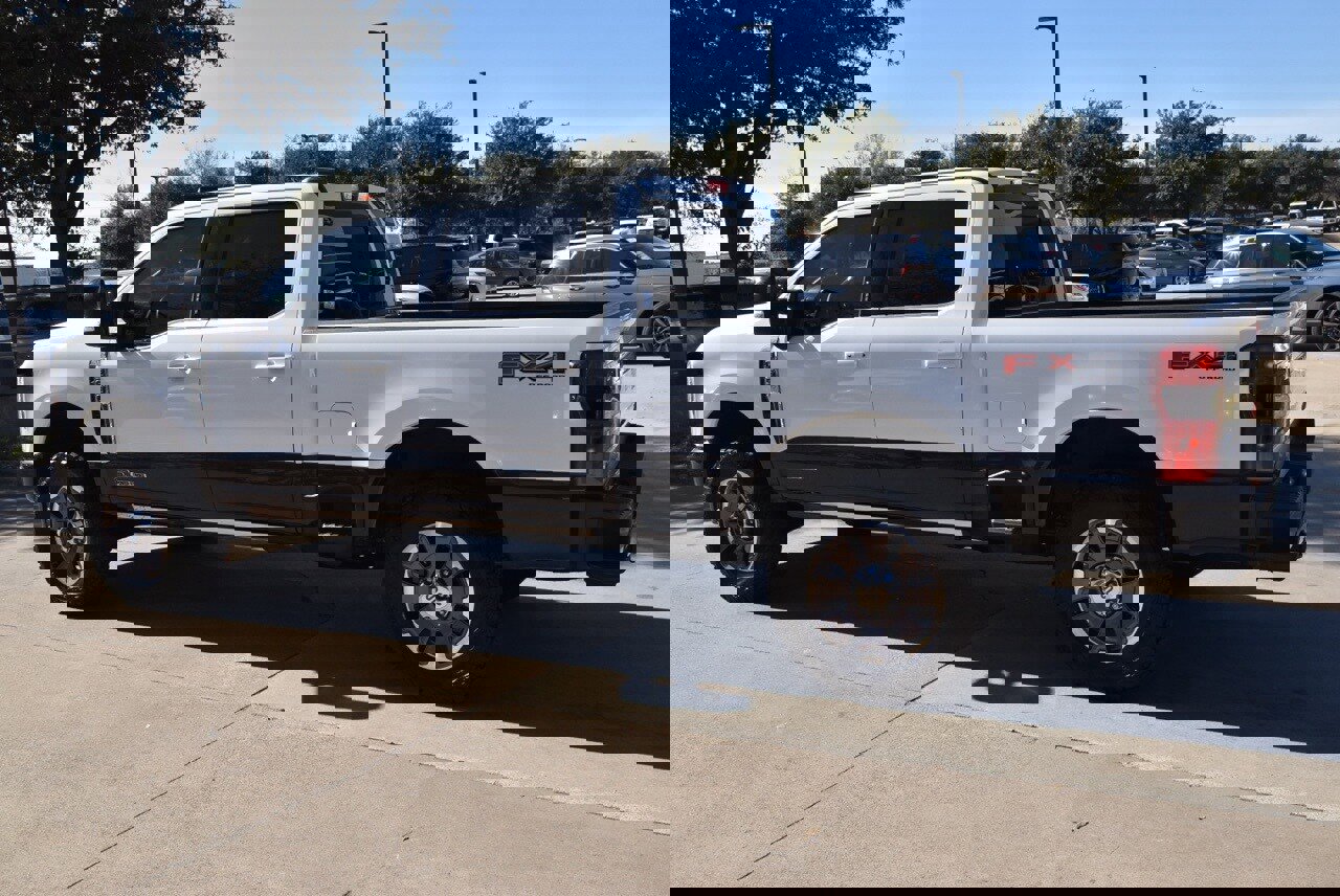 Used 2024 Ford F250 King Ranch w/ FX4 Off-Road Package image 11