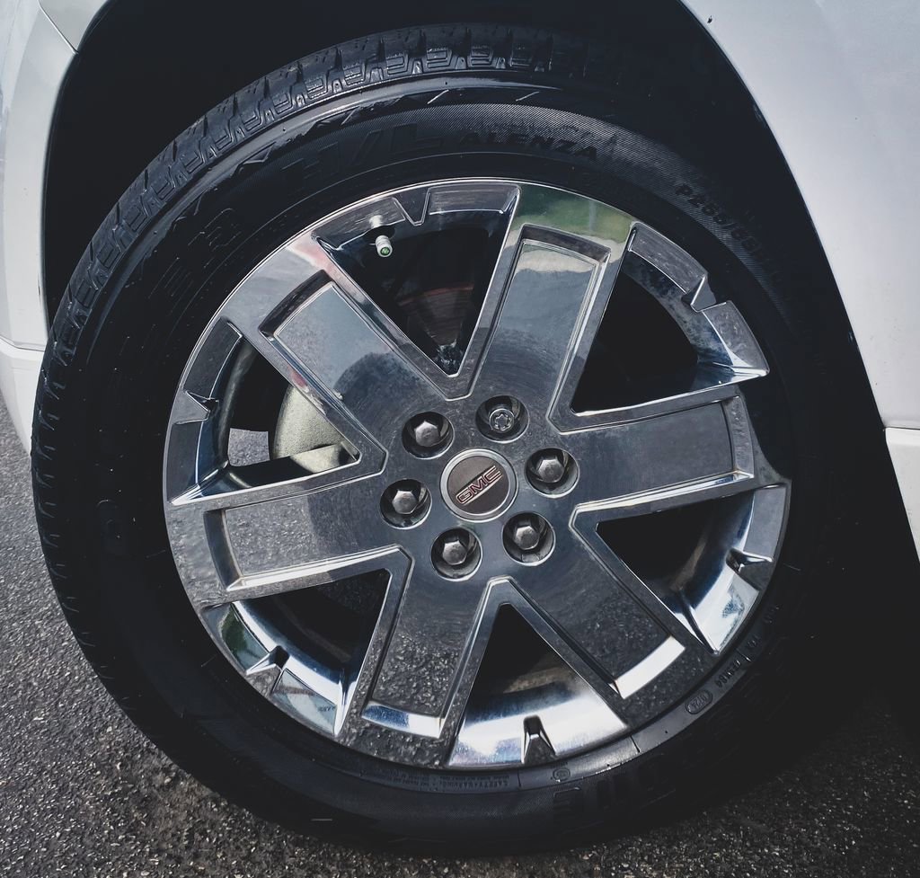 Used 2016 GMC Acadia Denali AWD/4WD image 3