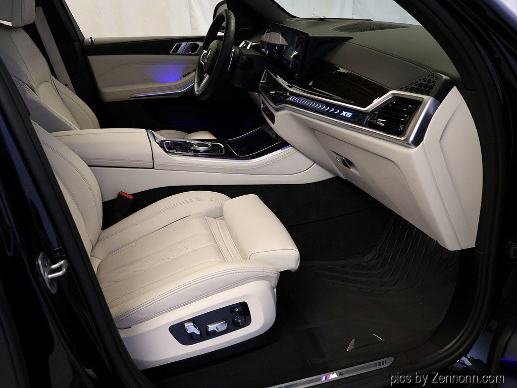 Certified 2024 BMW X5 xDrive40i w/ M Sport Package image 34