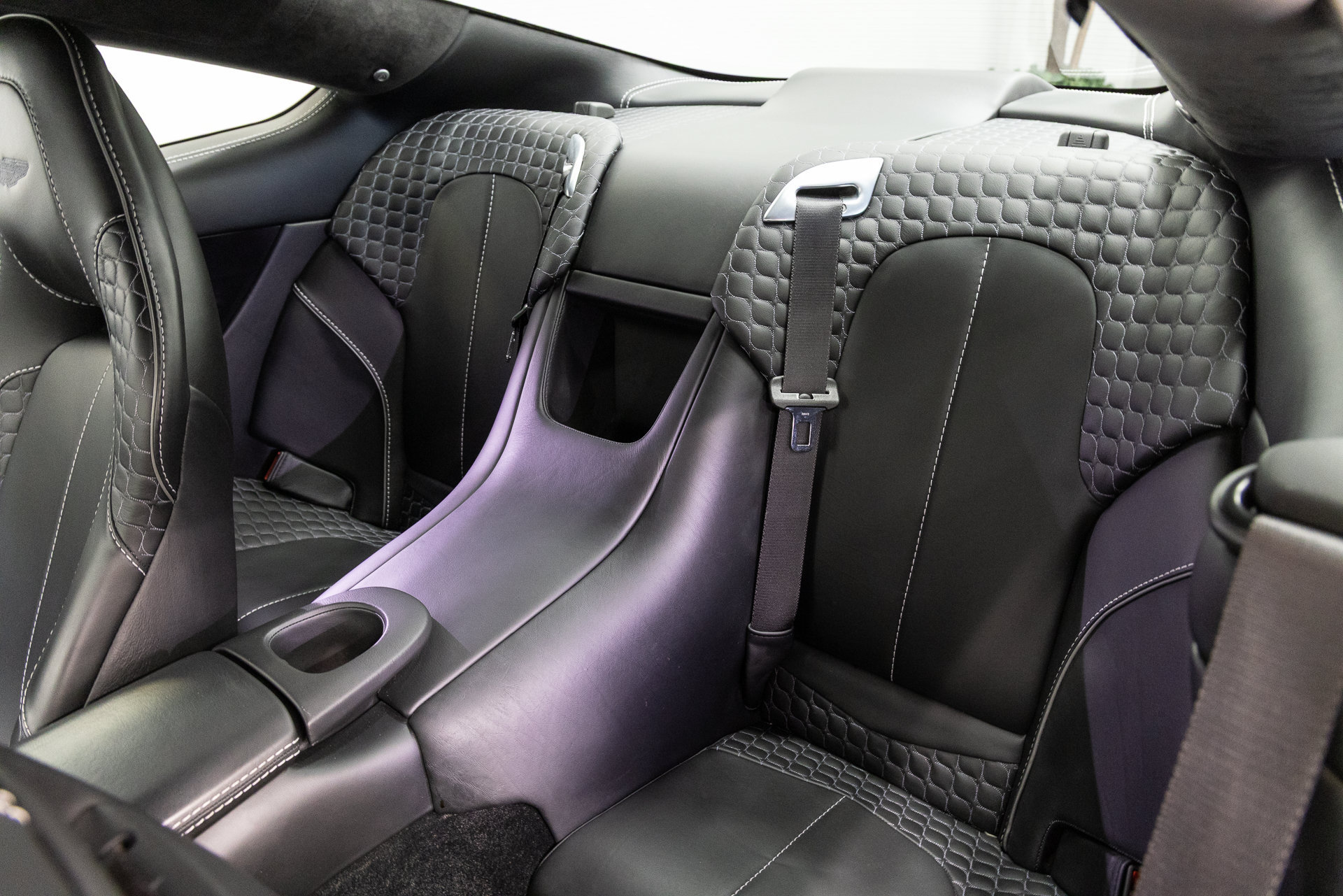 Used 2015 Aston Martin Vanquish Coupe RWD image 7