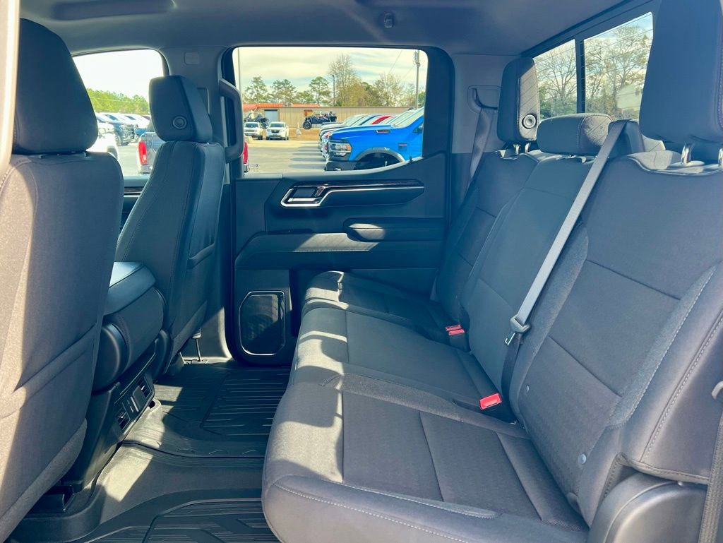 New 2026 GMC Sierra 1500 SLE image 8