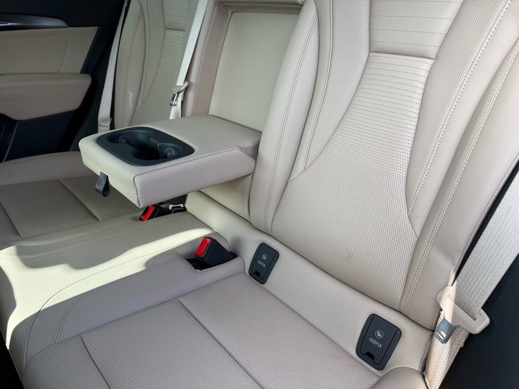 Used 2025 Buick Envision Preferred image 32