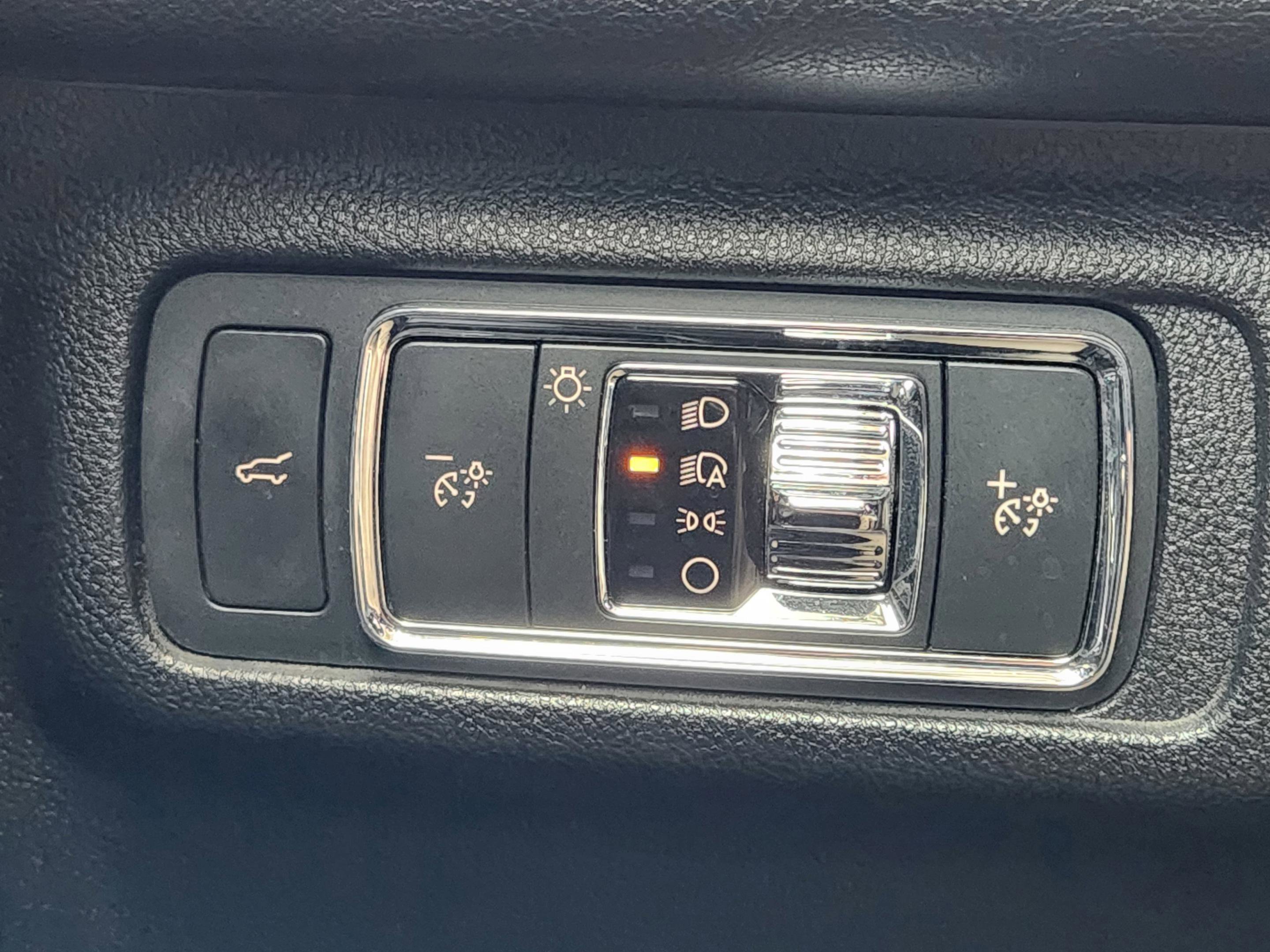 Used 2022 Lincoln Corsair AWD w/ Premium Package image 21