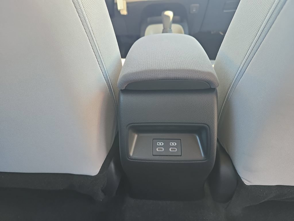 Used 2026 Toyota Corolla LE FWD image 15