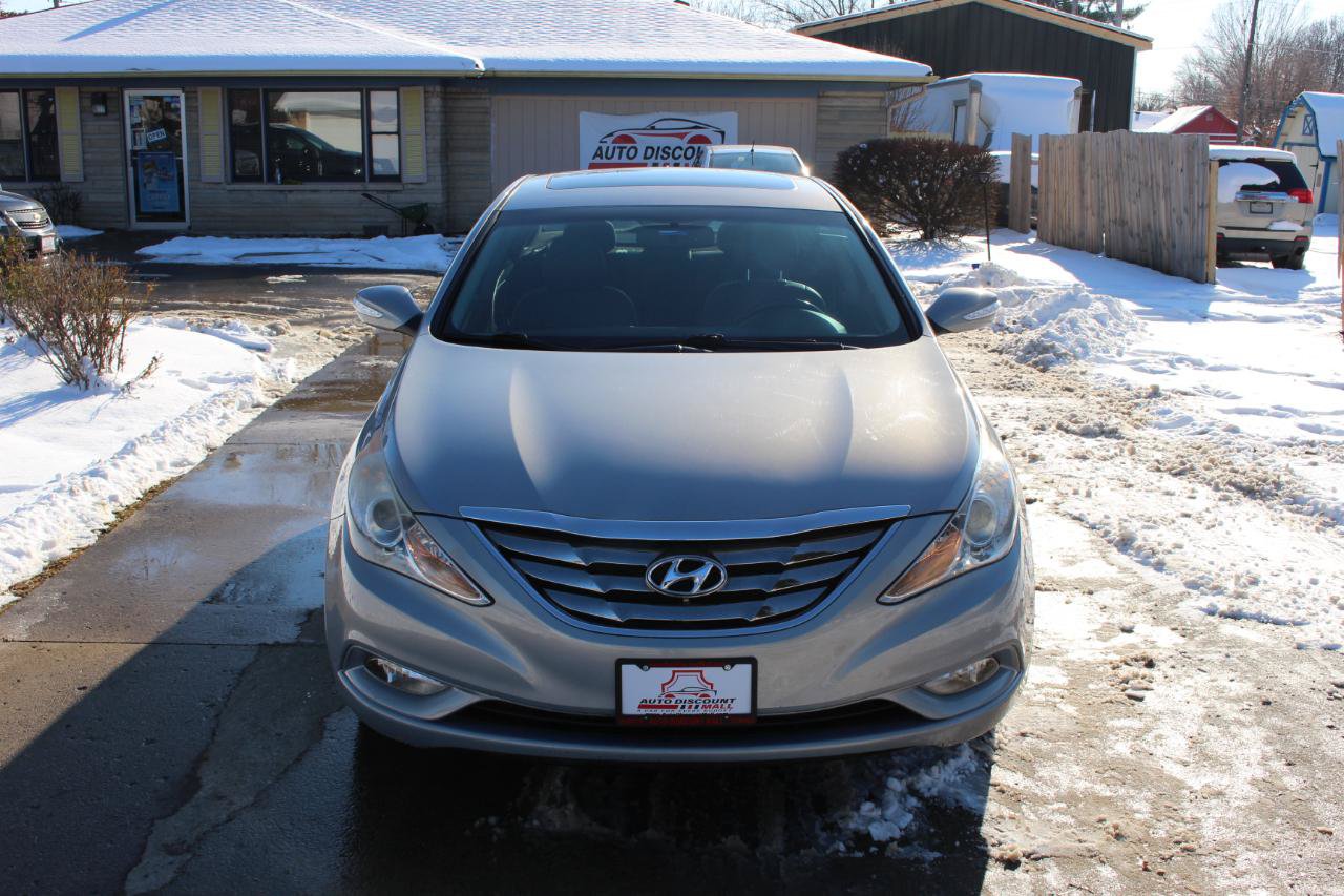 Used 2011 Hyundai Sonata Limited w/ Navigation Pkg 5 FWD image 4