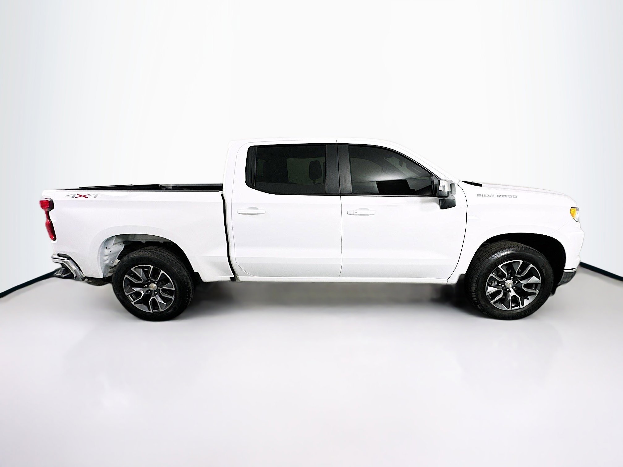 Used 2023 Chevrolet Silverado 1500 LT image 10