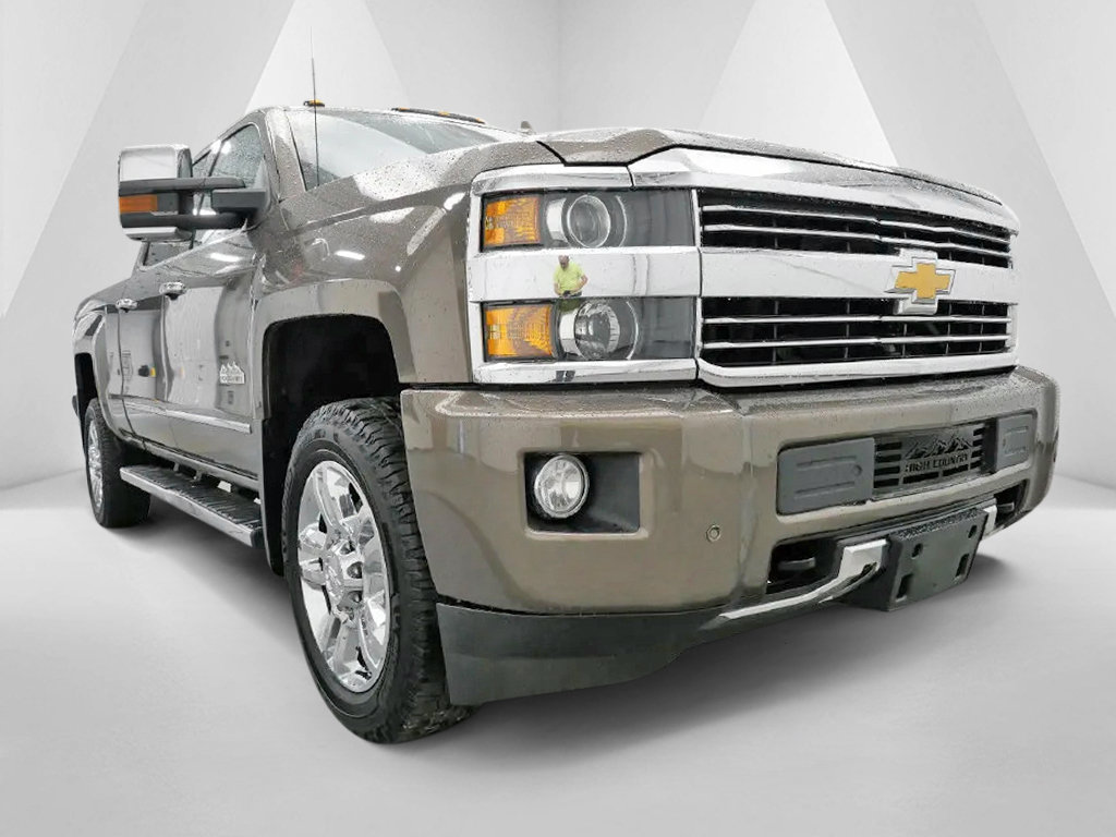 Used 2015 Chevrolet Silverado 2500 High Country w/ High Country Premium Package AWD/4WD image 35