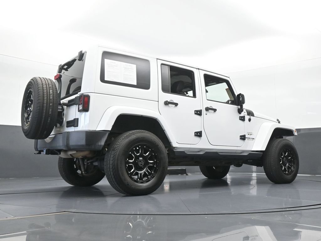 Used 2018 Jeep Wrangler Unlimited Sahara w/ Connectivity Group image 58