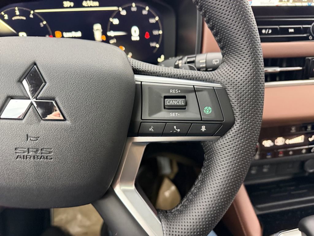 New 2026 Mitsubishi Outlander SEL AWD/4WD image 35