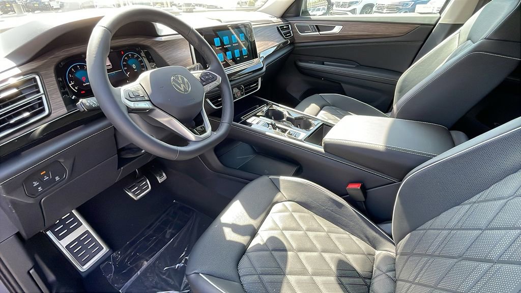 New 2025 Volkswagen Atlas SEL Premium R-Line image 14