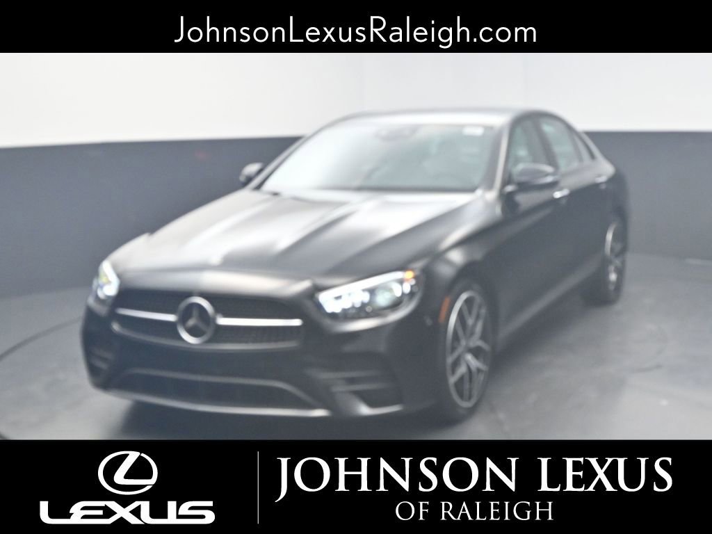 Used 2022 Mercedes-Benz E 350 4MATIC Sedan image 5