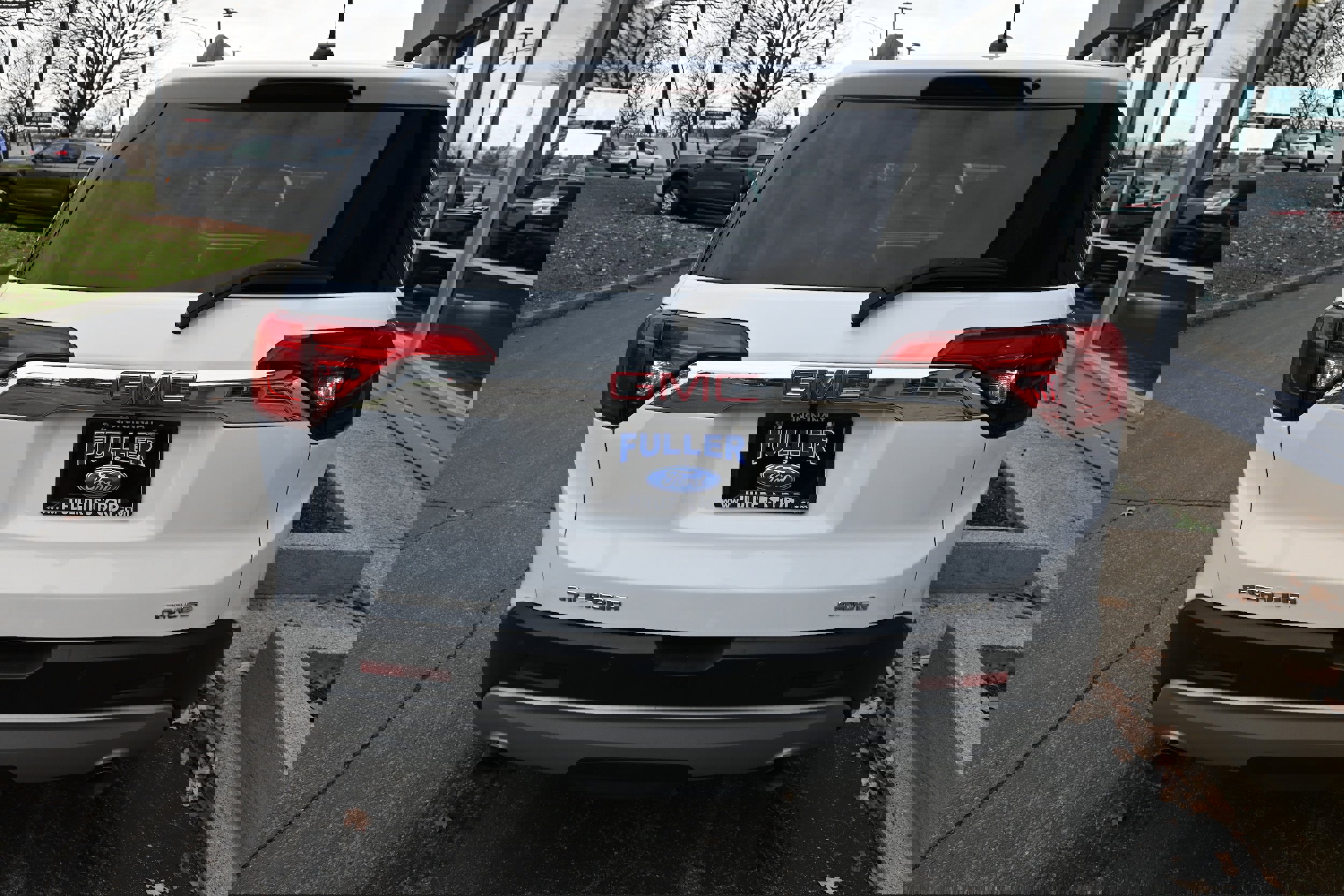 Used 2019 GMC Acadia SLT image 4