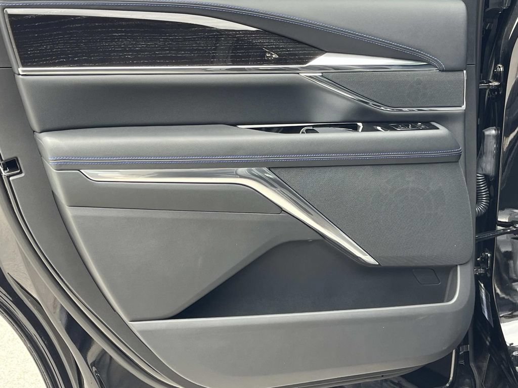 New 2026 Cadillac Escalade IQ Luxury 1 AWD/4WD image 22