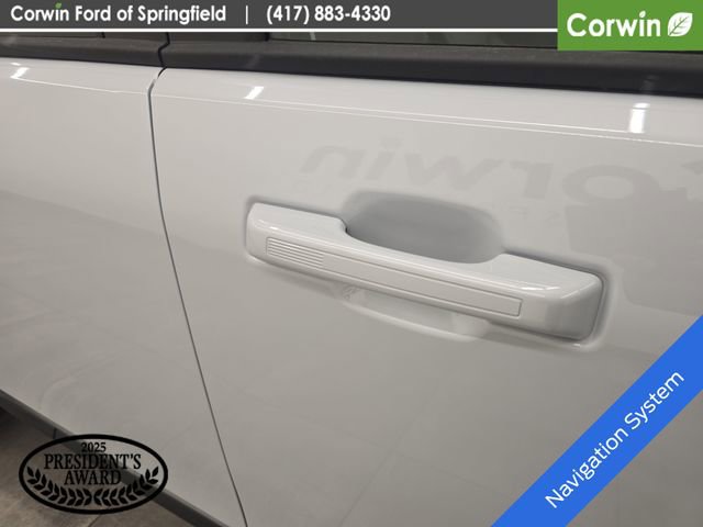 New 2026 Ford Maverick Lariat image 8