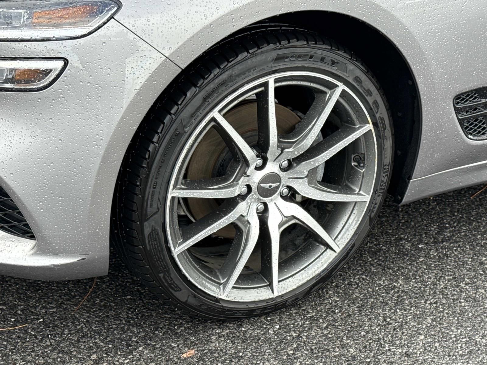 Used 2023 Genesis G70 2.0T image 7