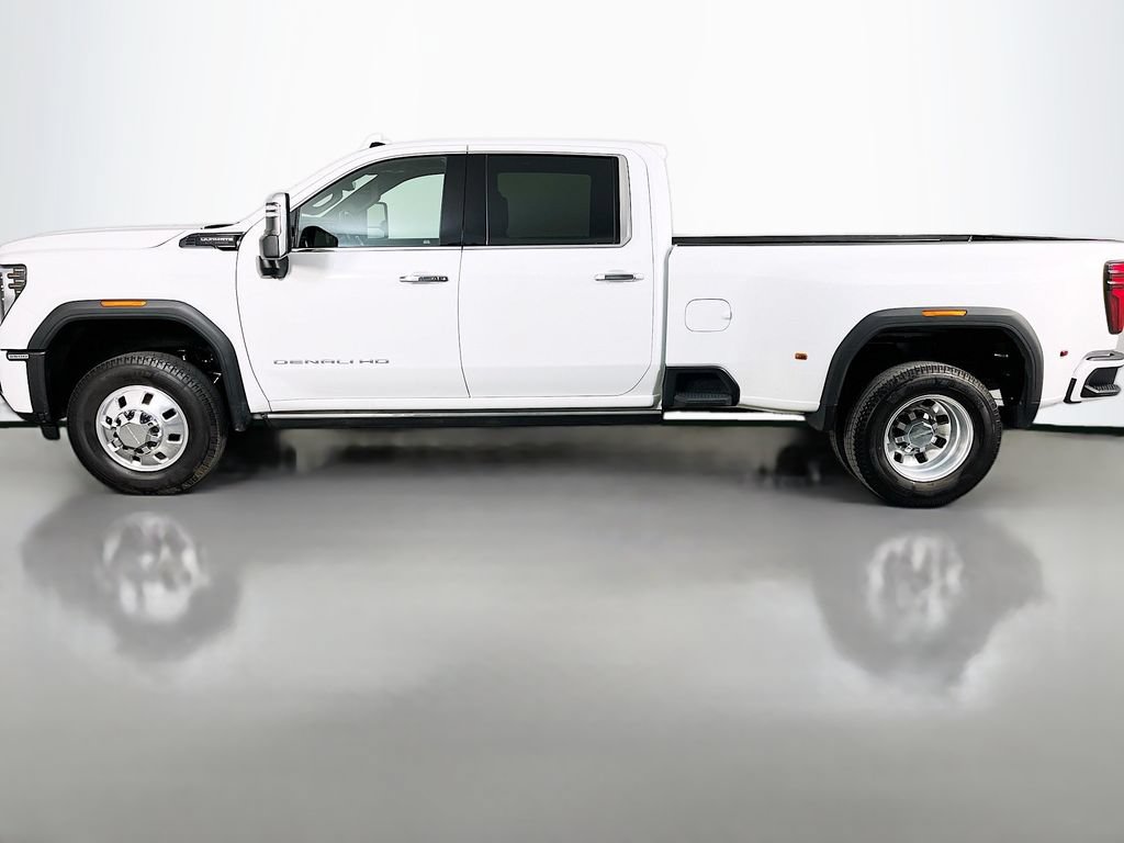 Used 2024 GMC Sierra 3500 Denali Ultimate AWD/4WD image 5