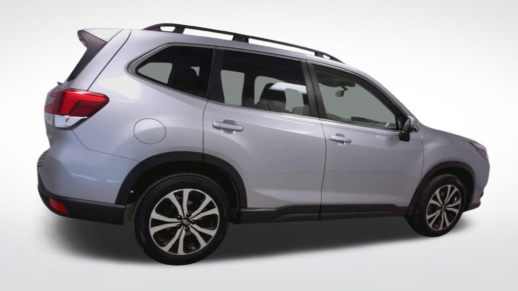 Used 2023 Subaru Forester Limited image 8