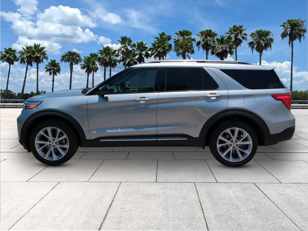 Used 2022 Ford Explorer Platinum w/ Equipment Group 601A AWD/4WD image 4