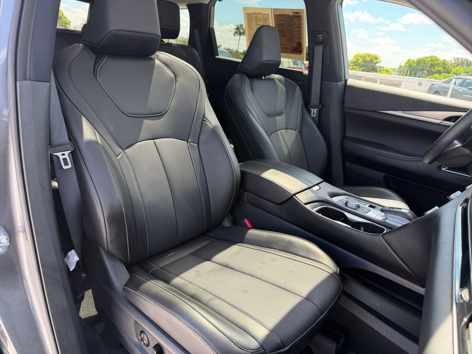 Used 2026 INFINITI QX60 Luxe FWD image 39