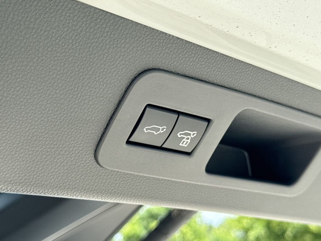 New 2026 Lexus LX 600 4WD w/ Luxury Package image 34