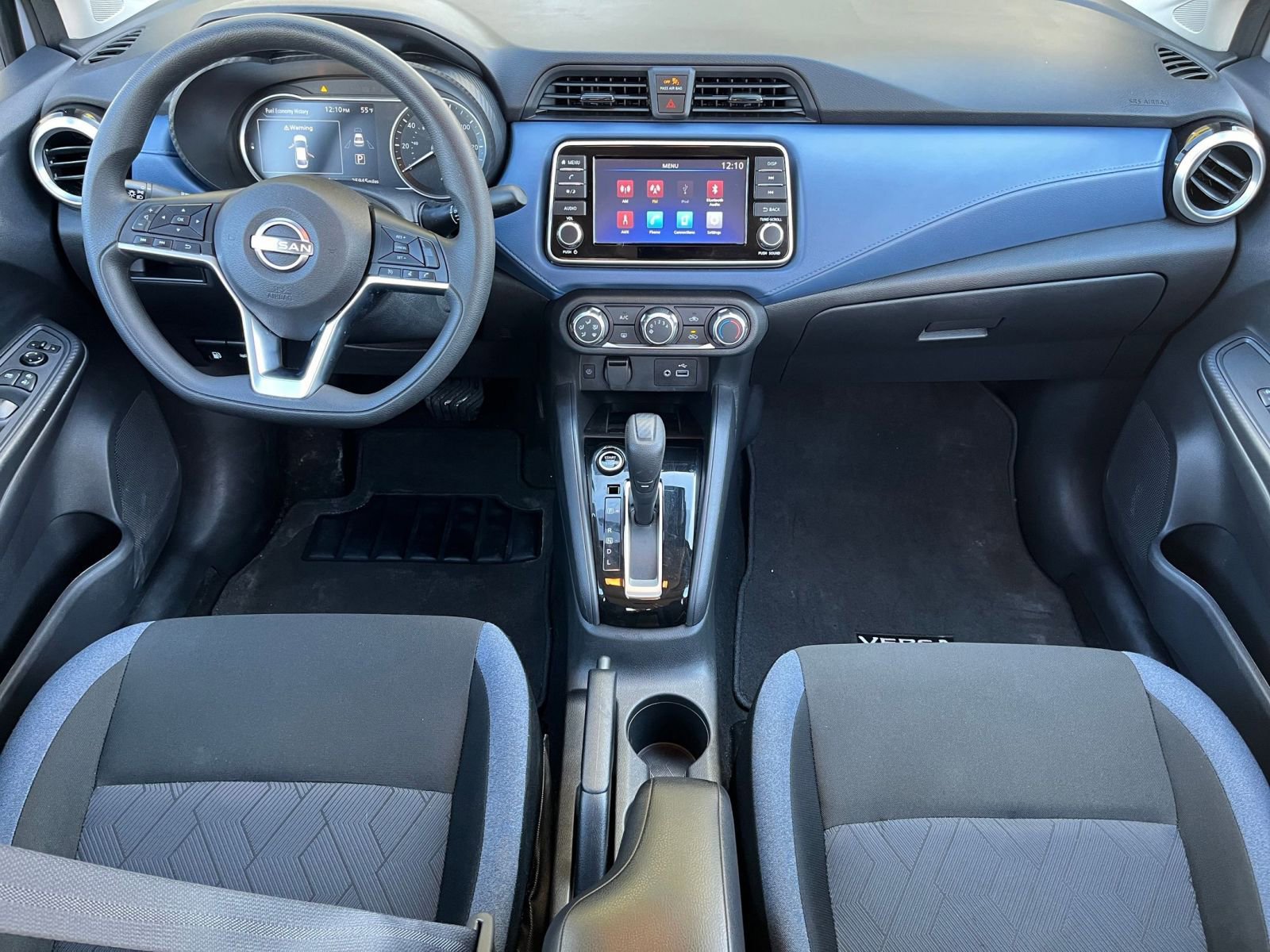 Used 2025 Nissan Versa SV image 29