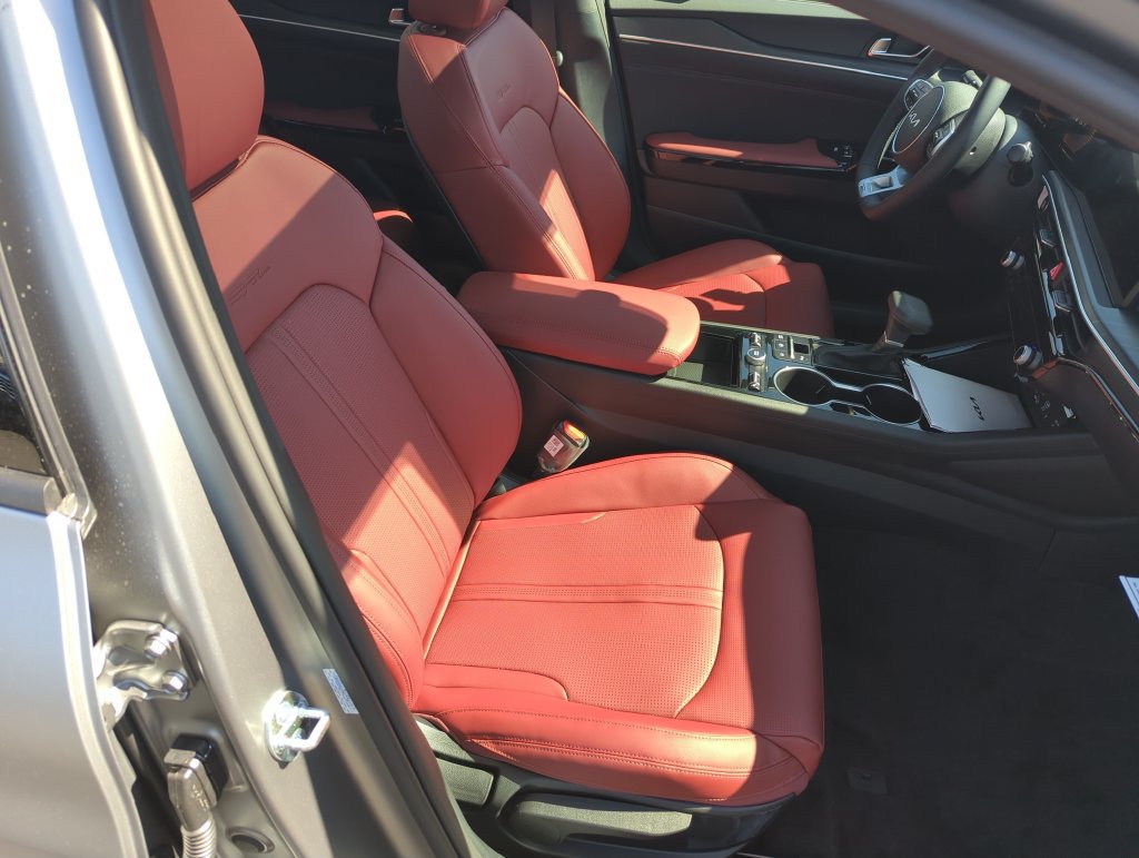 New 2027 Kia K5 GT-Line image 37