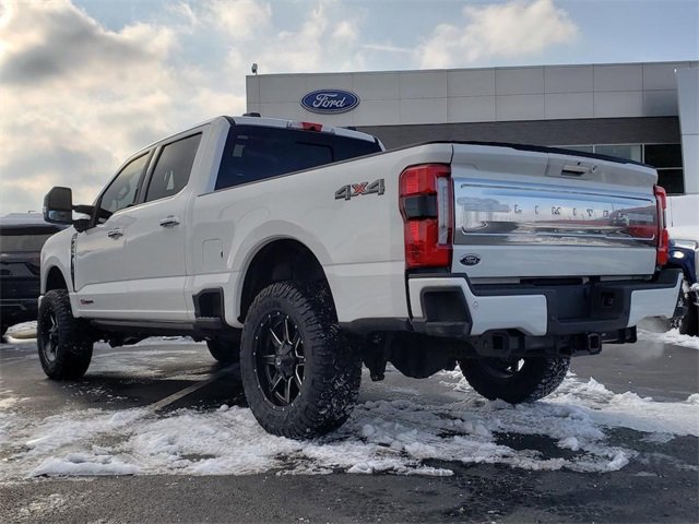 Used 2024 Ford F250 Limited image 5