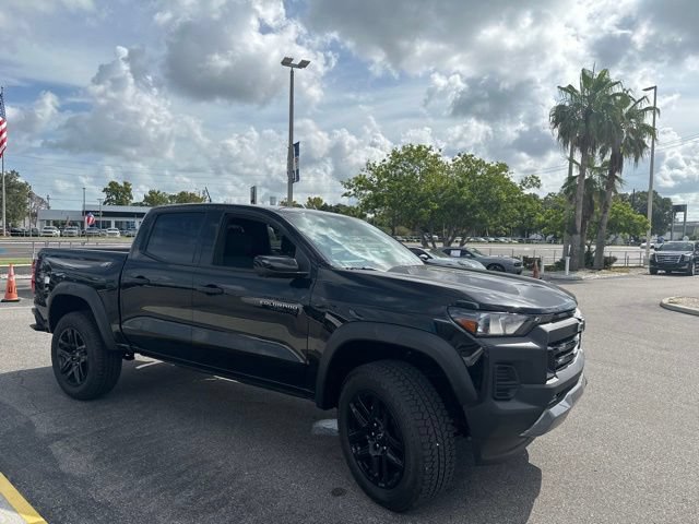 New 2023 Chevrolet Colorado Trail Boss w/ Technology Package AWD/4WD image 3