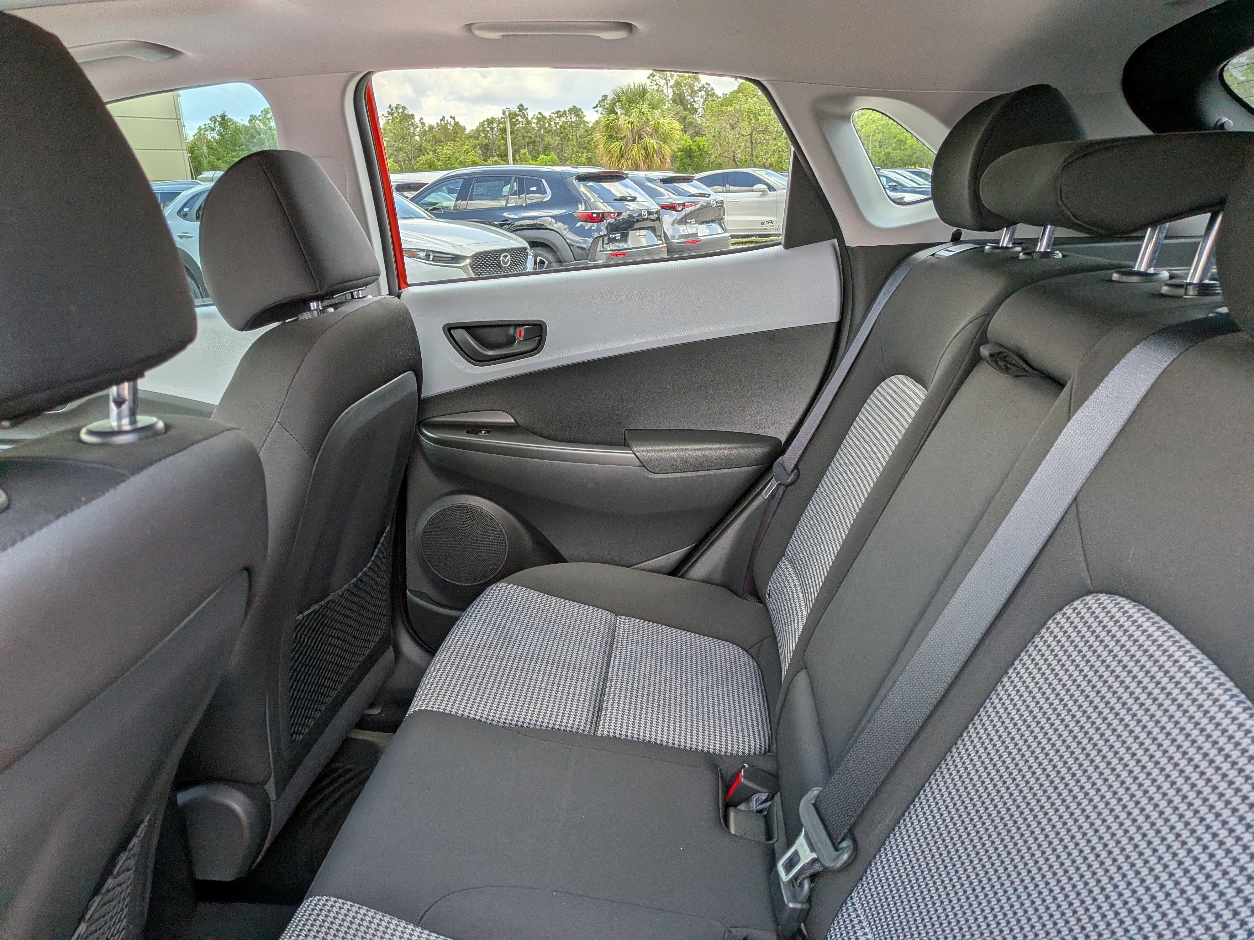 Used 2020 Hyundai Kona SEL Plus FWD image 14